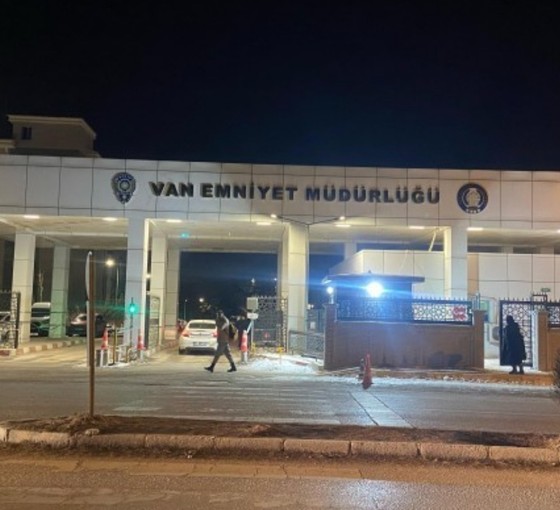 Van'da gözaltına alınanların süresi uzatıldı