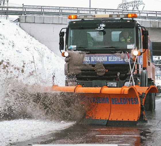 AKOM turuncu alarma geçti: İstanbul için şiddetli kar ve fırtına uyarısı