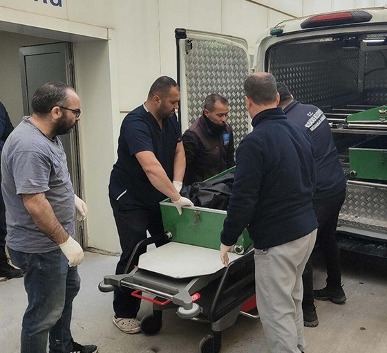 Kuşadası açıklarında denize düşen 3'ü çocuk 6 mülteci boğuldu