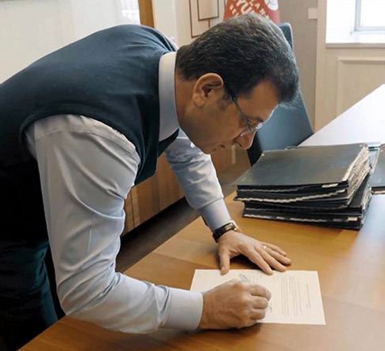 İmamoğlu adaylık başvurusunu resmen yaptı