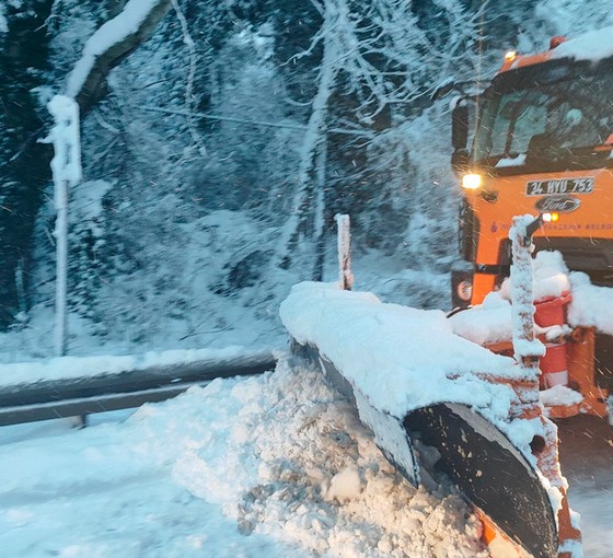 İstanbul'da kar kalınlığı 40 cm'ye ulaştı