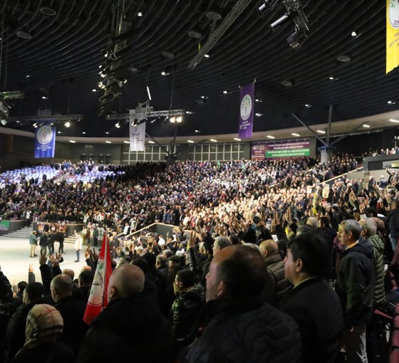 DEM Parti, İstanbul İl Kongresi’nde 'Kürt ve Türk ittifakı' vurgusu: Mustafa Kemal'i ne yapacaksınız?