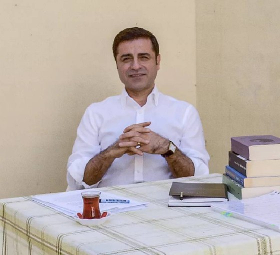 Demirtaş: "Hamaset değil, cesaret zamanıdır"