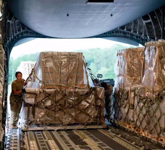 CIA doğruladı: ABD, Ukrayna'ya istihbarat desteğini ve silah sevkiyatını durduruldu