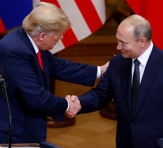 Bu kez Rusya Trump'ın hedefinde: 'Büyük ölçekli yaptırımları değerlendiriyorum'
