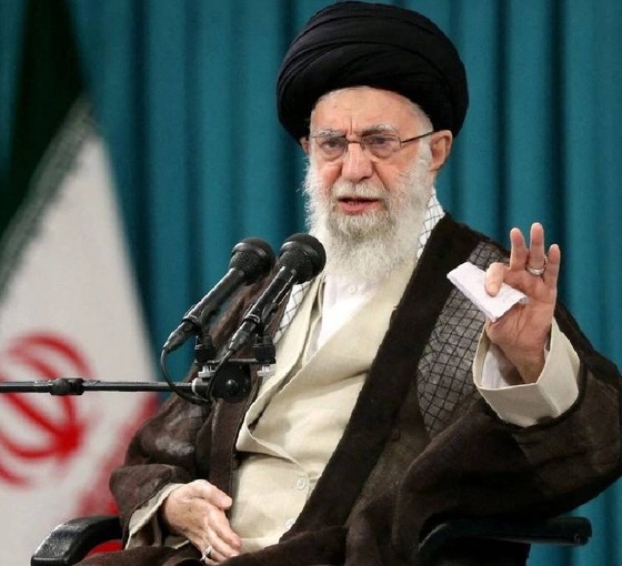 Hamaney: İran dayatmaları kabul etmeyecek