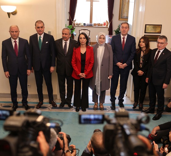 DEM Parti-AKP görüşmesi sona erdi