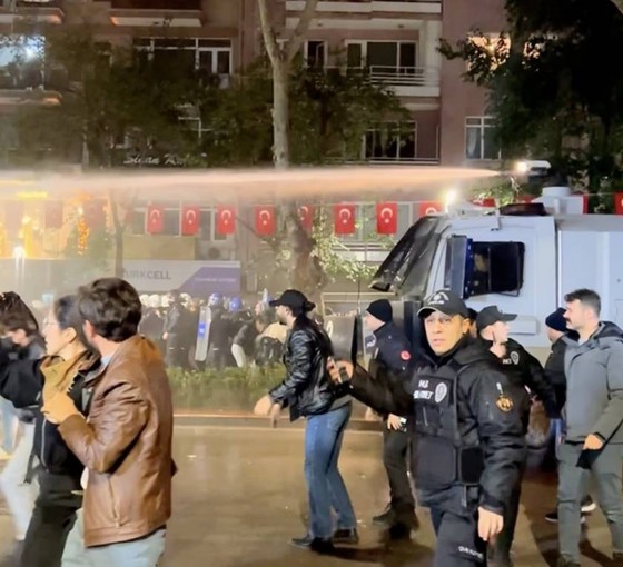 İmamoğlu protestoları: Gazeteciler de gözaltında