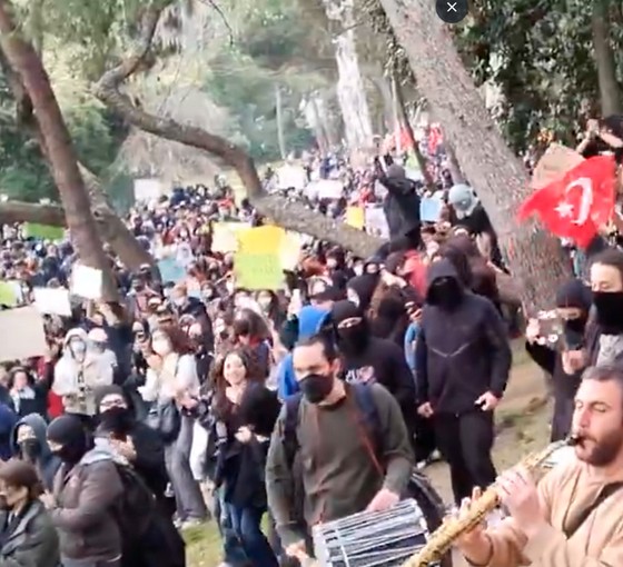 İstanbul'da büyük öğrenci buluşması