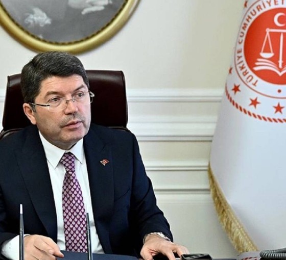 Adalet Bakanı: Çıplak arama 'yok’, işkenceye 'sıfır tolerans'