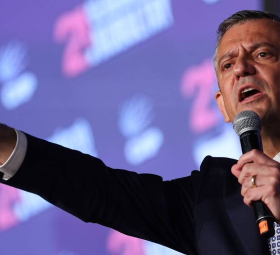 Erdoğan 'cuntacı başkan' sözleri nedeniyle Özel'e dava açtı