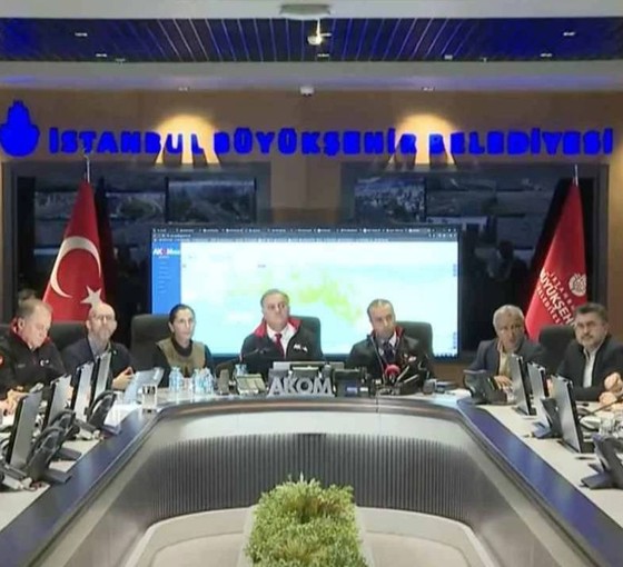 AKOM'dan ilk açıklama: Deprem riski ortadan kalkmadı