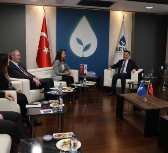 DEM Parti siyasi parti turunda: Partilere 'Meclis çatısı atında komisyon kurulsun' önerisi