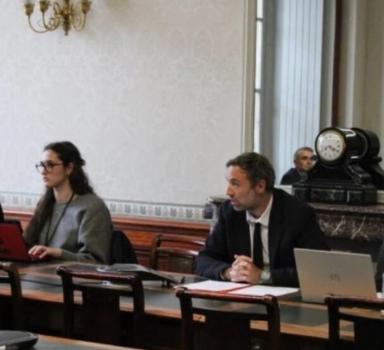 Özerk Yönetim heyeti Paris’te parlamenterlerle görüştü