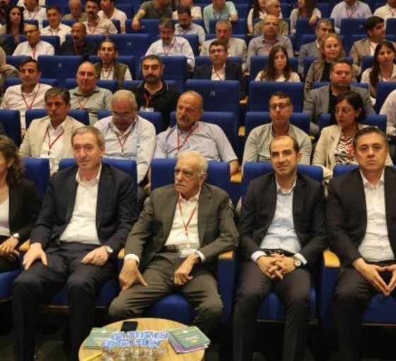 DEM Parti: Yerel Yönetimler Özerklik Şartı'na konulan çekince kaldırılsın