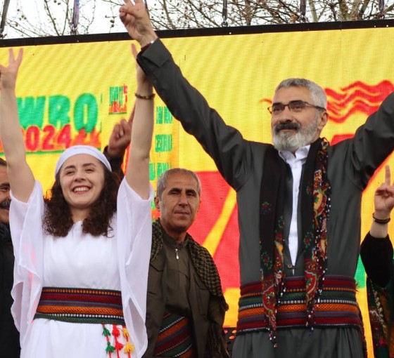 DEM Parti, Karakoçan Belediye Eşbaşkanını görevden aldı