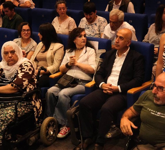 Diyarbakır'da 'Engelliler İçin Barış ve Demokratik Toplum' Konferansı