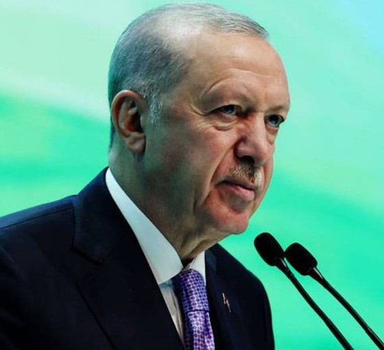 Erdoğan'dan Özel'e: Yabancılardan demokrasi dileniyor