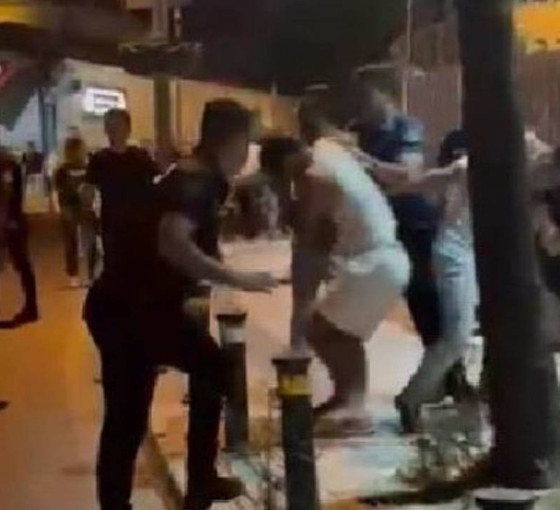 Kürtçe şarkı dinleyen aileye polis şiddet: Hamile kadın yoğun bakımda