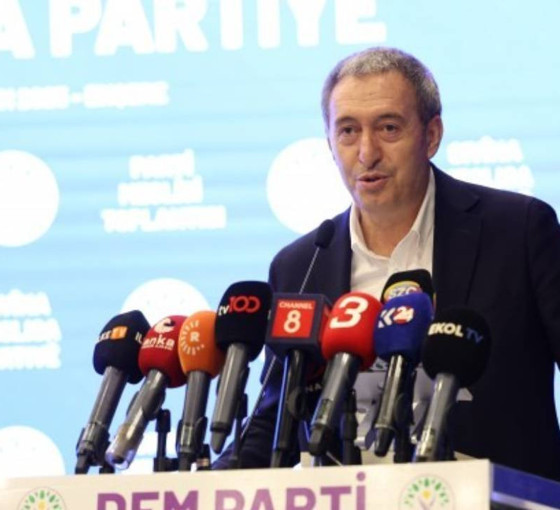 Tuncer Bakırhan: Yargı beyaz Toroslardan inmeli, barışı büyüten manşetler atılmalı
