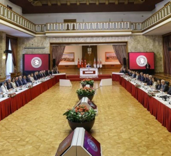 DEM Parti'den komisyon açıklaması: Çatışmalı süreç boyunca mağdur olan tüm kesimler dinlecek