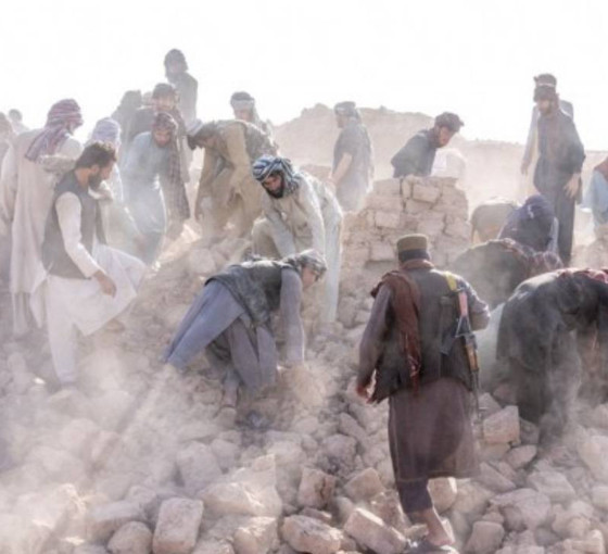Afganistan'da deprem... Taliban yönetimi yüzlerce kişinin öldüğünü açıkladı