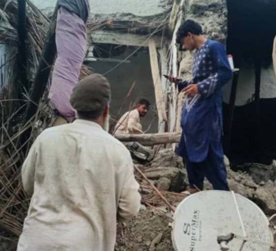 Afganistan'daki depremde can kaybı yükseliyor