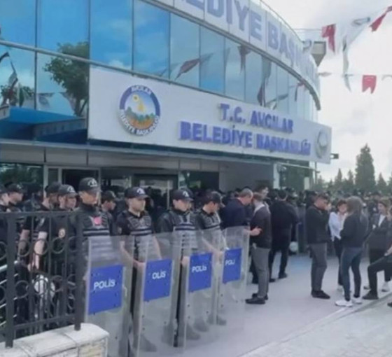 CHP'li Avcılar ve Beşiktaş Belediyelerine operasyon: Çok sayıda gözaltı