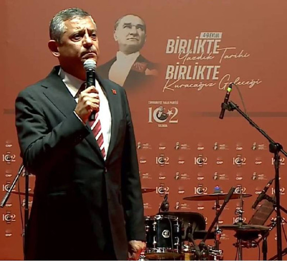 Valilik yasağı sonrasında Özgür Özel'den açıklama