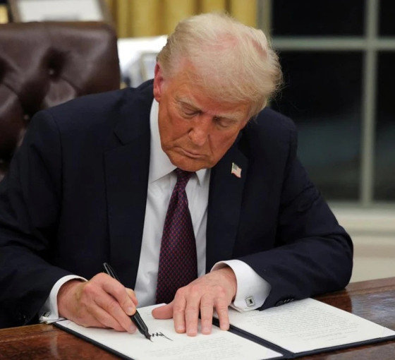 Trump vasıflı işçiler için vize ücretini 100 bin dolara çıkardı