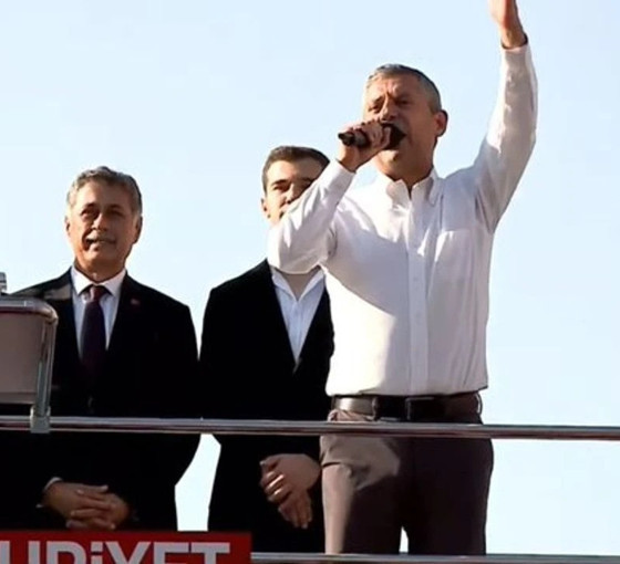 Özel'den Erdoğan'a: Meclis’e gitmedik bütün kimyası bozuldu, çıldırdı