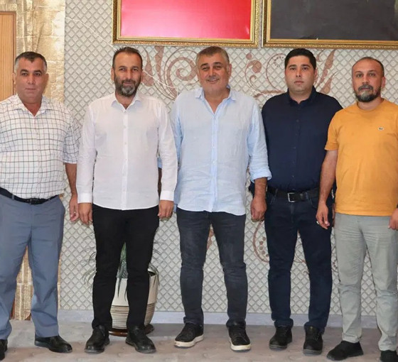 Aksu'da başkanın ardından 6 meclis üyesi CHP'den istifa etti