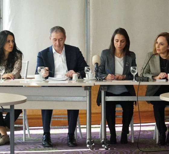 DEM Parti Eş Genel Başkanları Akil İnsanlarla bir araya geldi