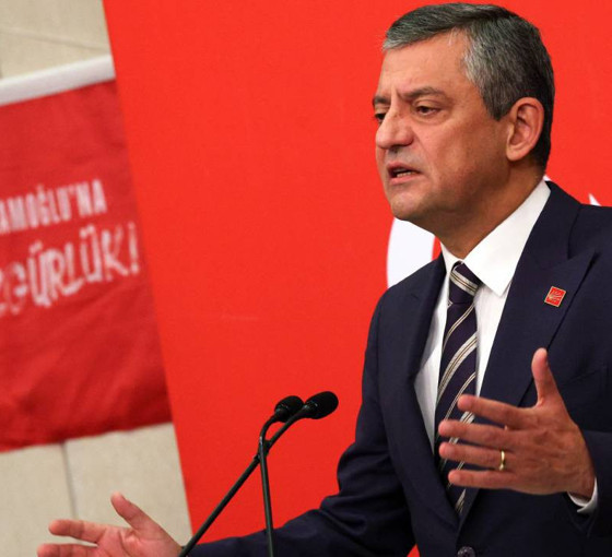 Özgür Özel, DEM Parti ve Erdoğan'ın servis edilen fotoğrafları ile ilgili çağrı yaptı: 'Linç kampanyasına son verin'