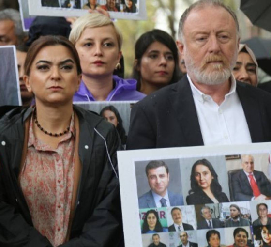 DEM Parti'den iktidara Kobane Davası tepkisi: Hukuksal ayak oyunları yapılıyor