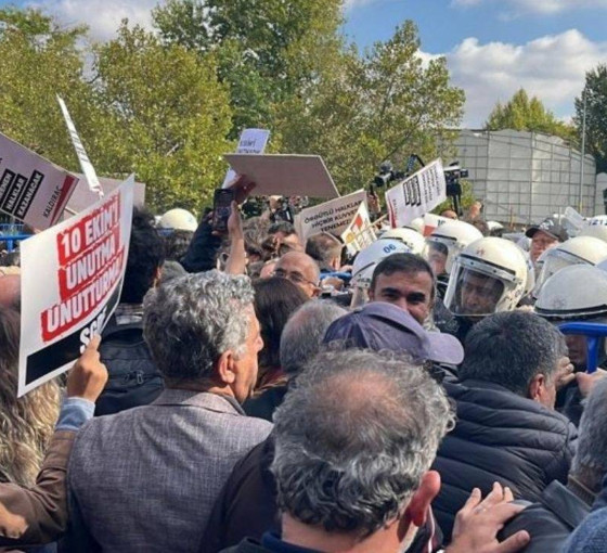 10 Ekim Katliamı'nda yaşamını yitirenler anıldı: Polis yürüyüş yapmak isteyen kitleye saldırdı