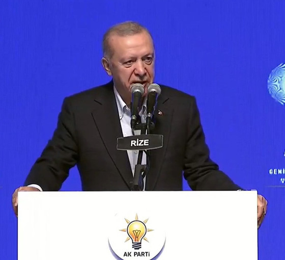 Erdoğan: Müzmin muhalifler korosu karalar çalıyor