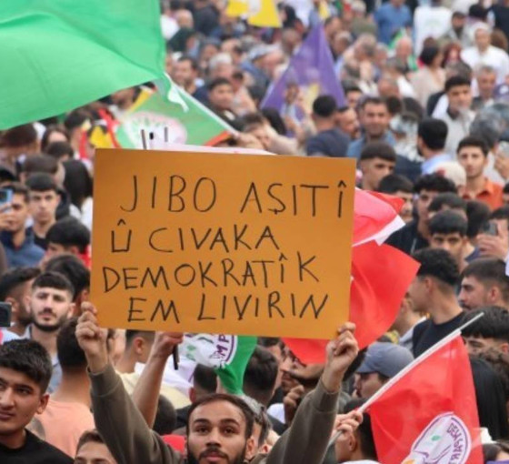 Batman'da süreç mitingi: 'Hassasiyetlerimiz tıpkı Kayseri, Antalya gibi dikkate alınmalı'