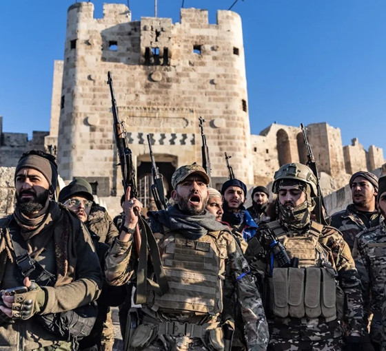 İngiltere HTŞ'yi terör örgütleri listesinden çıkardı