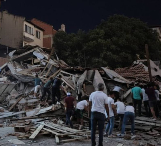 İstanbul ve çevre illerde de hissedildi