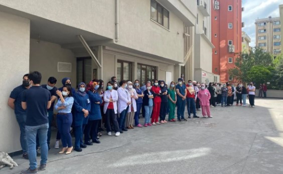 İç hastalıkları uzmanı doktor Corona nedeniyle hayatını kaybetti: Yerini dolduramayacağız - Resim : 2