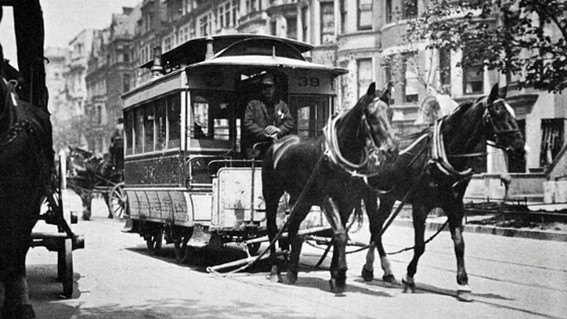 Beyoğlu’nun yorgun tramvayı 106 yaşında - Resim : 1