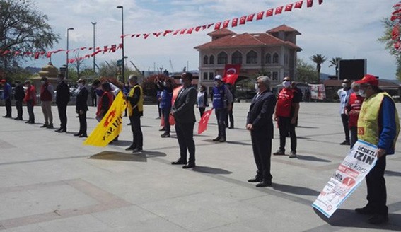 Canlı Blog: Koronavirüs önlemlerinden muaf tutulan emekçiler haklarını 1 Mayıs'ta aradı - Resim : 4