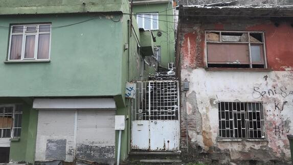 'İntihar etti' dediği babasını evlenmesine izin vermediği için öldürmüş - Resim : 1