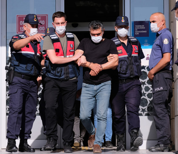 'Yanlışlıkla' öldürülen Büyükşen çifti cinayetinin sanıkları hakim karşısında - Resim : 2