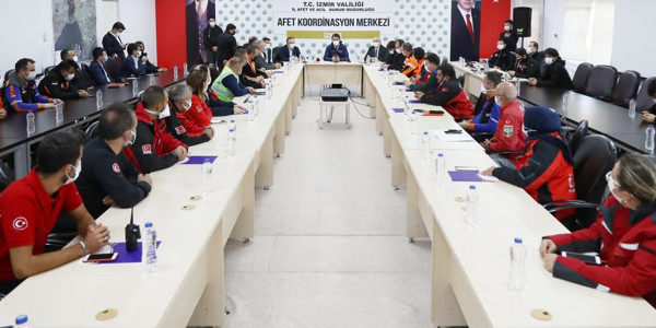 İzmir'deki depremde can kaybı 114'e yükseldi: Arama kurtarma çalışmaları tamamlandı - Resim : 1