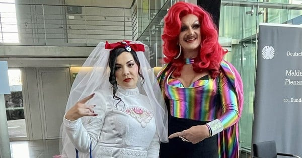 Avrupa'da savaş riski artarken Almanya yeniden 'Steinmeier' dedi - Resim : 1