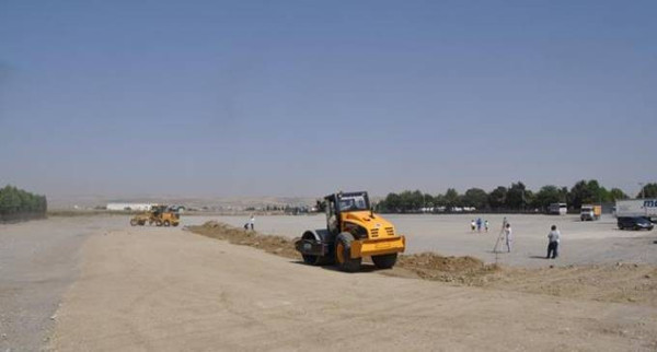 Kayyum Newroz alanını imara açtı - Resim : 1