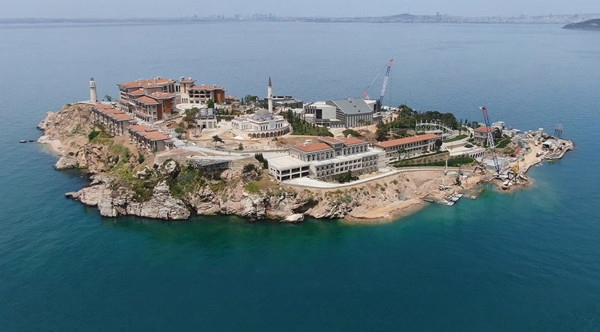 'Demokrasi ve özgürlükler adası' olacaktı AKP'nin rant adası oldu - Resim : 1