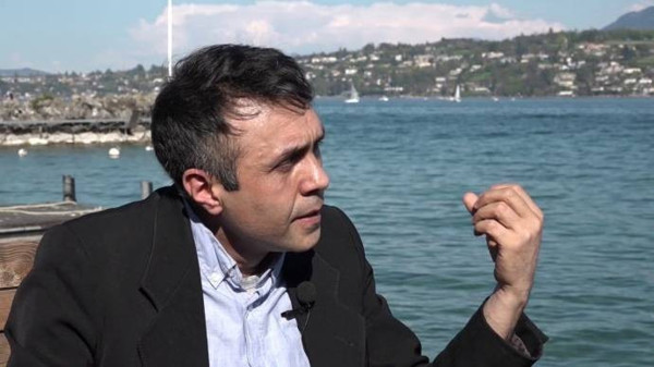 Sosyolog Sustam: Irkçılık Türkiye'de suç olarak görülmüyor - Resim : 1